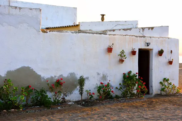 Bolnuevo Murcia İspanya 'da tipik bir sahil evi.