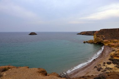Kurt Mağarası Adası (isla cueva de lobos) bolnuevo mazarron