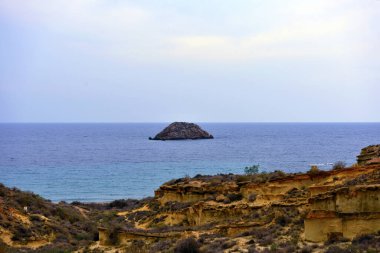 Kurt Mağarası Adası (isla cueva de lobos) bolnuevo mazarron