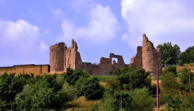 Montessoro Şatosu (spinola kalesi) harabe, Cantone Adası Genoa İtalya