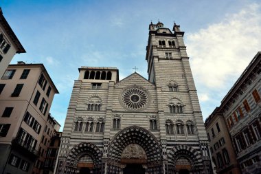 San Lorenzo katedralinin meydanındaki turistler 23 Mart 2025 Cenova İtalya