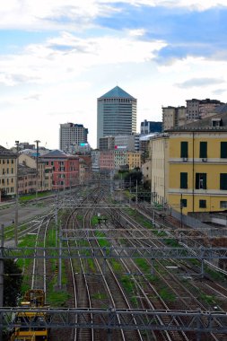 Cenova panoraması ve Principe demiryolu kavşağı