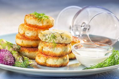 Rus, Ukraynalı, geleneksel Slav yemekleri. Yumuşak renkler, seçici odak