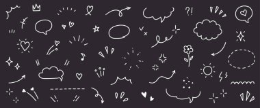 Kara tahta arka planında şirin çizgi simgesi çizimi ögesi. El çizimi taslak çizimi metin dekorasyon yıldızı ışıltısı, ok, kalp elementi ayarlandı. Basit çizilmiş güneş parıltısı, çiçek, vurgu. Vektör illüstrasyonu