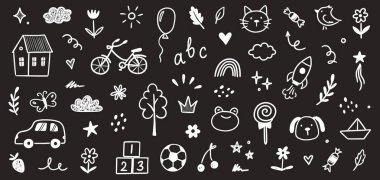 Çocuk okulu, anasınıfı vektör karalama tahtası. Sevimli el yapımı çiçek, oyuncak, hayvan unsurları. Çocukça bir anaokulu aktivitesi, eğitim geçmişi. Vektör illüstrasyonu