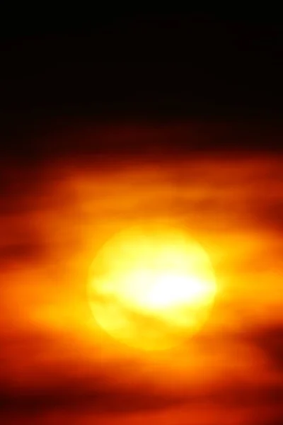Foco Borrão Céu Sol Céu Laranja Nuvem Laranja Livre Verão — Fotografia de Stock