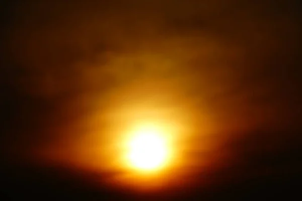 Bulanık Odaklı Gökyüzü Turuncu Açık Havada Turuncu Bulut — Stok fotoğraf