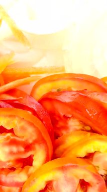 Karışık sebze salatası.      
