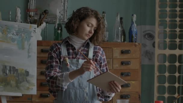 Painter Creating Masterpiece Female Artist Drawing Workshop Woman Working Art — Stockvideo