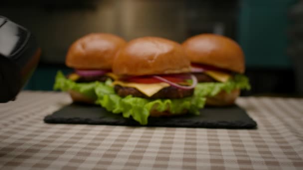 Pagamento Smartphone Nfc Cafe Comprare Hamburger — Video Stock