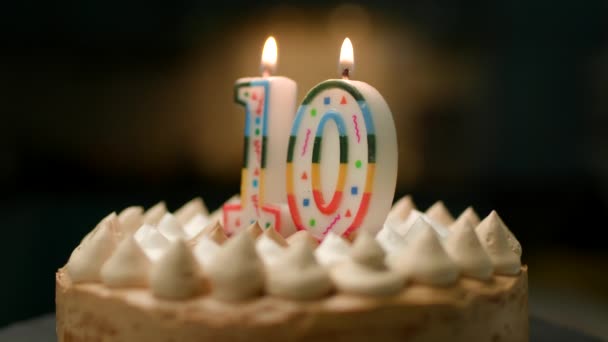 Świeca Numer Rotacji Tortu Urodzinowego Dziesięcioletnia Rocznica Zamknij Się Slow — Wideo stockowe