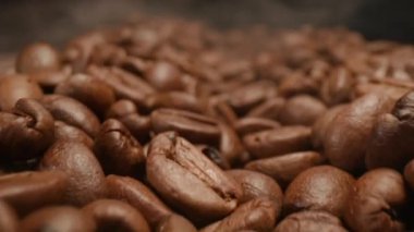 Fasulye kızartma, dolly shot, yakın çekim. 4K