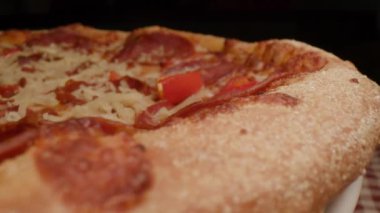 Pizza dönüşümlü Makro Shot. 4K