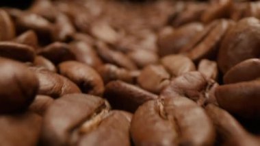 Kavrulmuş kahve çekirdekleri Makro dolly atış