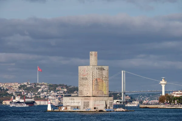 Istanbul Turquia Novembro 2022 Telefoto Tiro Kizkulesi Renovação Uma Torre — Fotografia de Stock