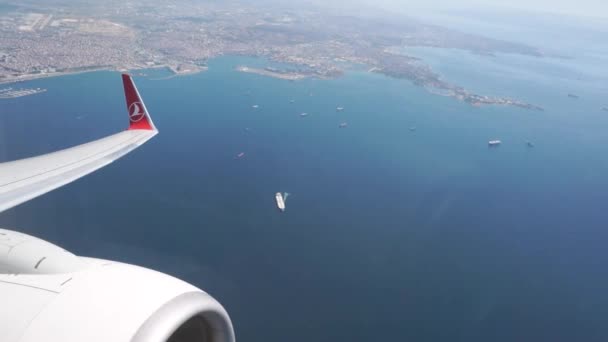 Istanbul Turkey Сентября 2017 Thy Turkish Airlines Plane Flying Tuzla — стоковое видео