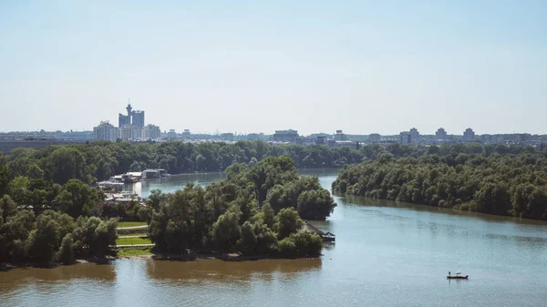 Belgrade Serbia Luglio 2014 Veduta Del Danubio Con Ristoranti Galleggianti — Foto Stock