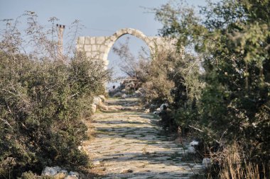 Roma Yolu Kilikya 'da (Saglikli Köyü, Tarsus), Mersin, Türkiye