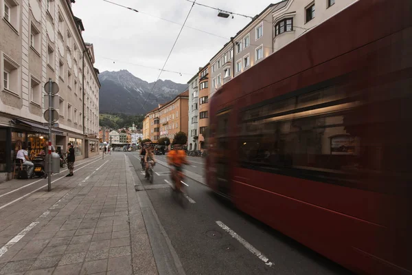 Innsbruck Oostenrijk Augustus 2022 Hoofdstraat Innsbruck Met Gezamenlijk Verkeer Trams — Stockfoto