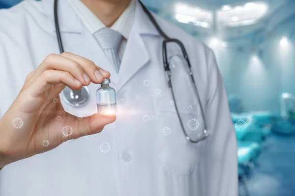 Läkaren Visar Ett Läkemedel Tub För Behandling Ett Virus — Stockfoto