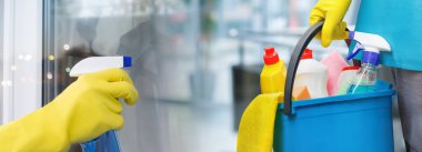 Temizlik ve pencere yıkama servisi kavramı.