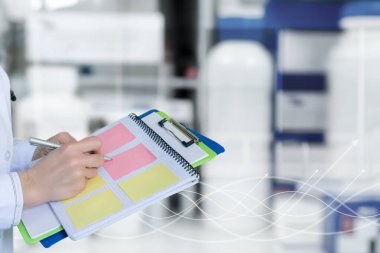 Tıbbi kayıtların tutulması, hastalar ve tedavileri hakkında önemli bilgilerin kaydedilmesi.