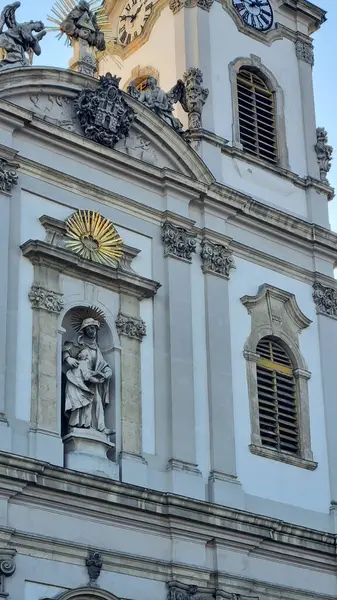 Budapeşte, Macaristan 'daki Aziz Anne Kilisesi.