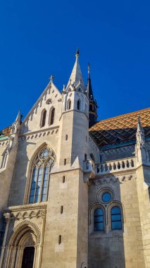 Budapeşte 'deki St. Matthias Kilisesi. Macaristan 'daki ana tapınaklardan biri..
