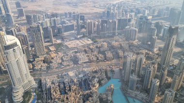 DUBAI, BAE - 22 Ocak 2024: Dubai, Dubai Gökyüzü Kazıyıcıları Üst Burj Halife Gözlem güvertesinden.