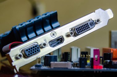 Elektronik cihazlar. Tümleşik devre teknolojisi.