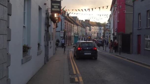 Oude Straten Van Ierland Kilkenny Bij Zonsondergang Hoge Kwaliteit Beeldmateriaal — Stockvideo