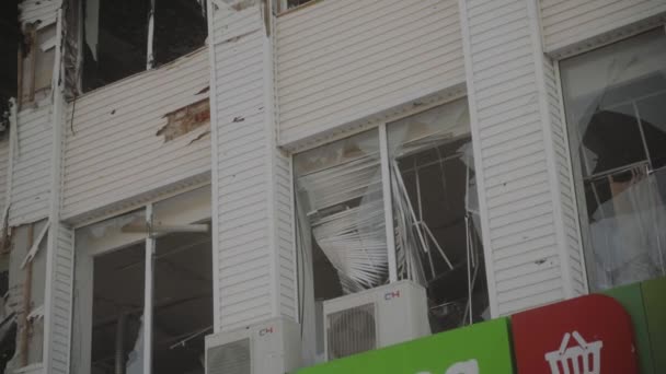 Знищена Будівля Супермаркету Після Авіаудару Російських Бомб Бородянка 2022 Кадри — стокове відео