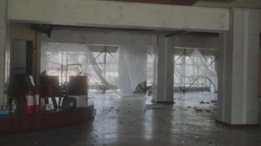 Ukrayna, Borodyanka bombalamalar sonucu yıkılan kültür evleri, kırılan camlar. Nisan 2022