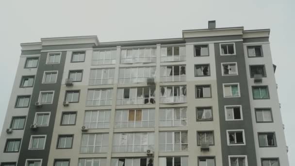 Zničená Místa Blízkosti Kyjeva Ukrajina Bucha Ukrajina2022 Rozbitá Okna Zničené — Stock video