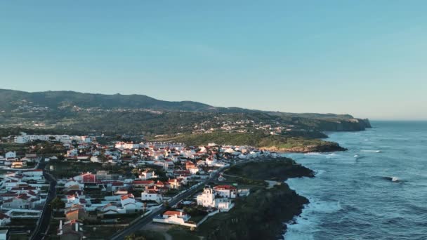 Вид Воздуха Азеньяс Мар Небольшой Городок Вдоль Дикого Португальского Побережья — стоковое видео