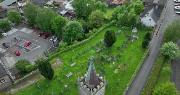 Fotografia Lotnicza Starożytny Cmentarz Okrągła Panorama Wokół Dzwonnicy Rzeka Nor — Wideo stockowe