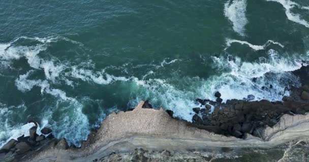 Letecký Pohled Moře Nad Pláží Krásné Mořské Vlny Plážový Písek — Stock video