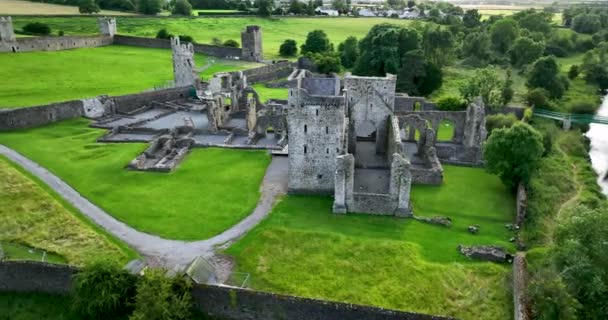 圆形视图 Augustine Priory Kells座落在国王河两岸 距现代Kells村以东0 5公里 Kilkenny 4K镇以南12公里 — 图库视频影像