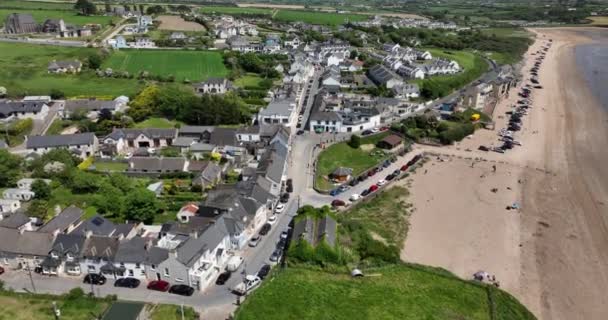 Pohled Pobřeží Obci Duncannon Jihovýchodním Irsku Wexford Lehká Auta Zaparkovaná — Stock video