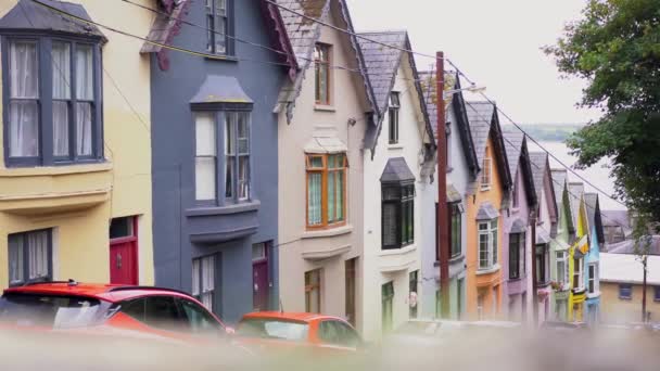 Maisons Colorées Cathédrale Colmans Cobh Irlande Images Haute Qualité — Video