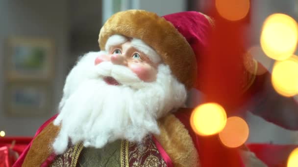 Zabawkowy Mikołaj Mikołaj Czerwonym Kapeluszu Mikołaj Białą Brodą Zabawka Święty — Wideo stockowe