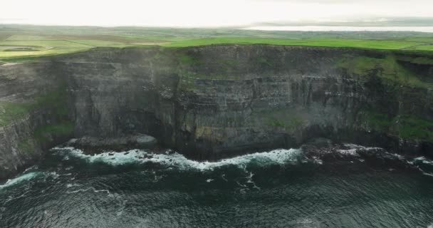 Luchtfoto Kliffen Van Moher Vlieg Branaunmore Zee Stapel Epische Filmlocatie — Stockvideo