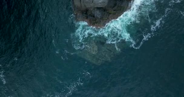 Havadan Moher Kayalıkları Branaunmore Deniz Yığınının Üzerinden Branaunmore Deniz Yığınına — Stok video