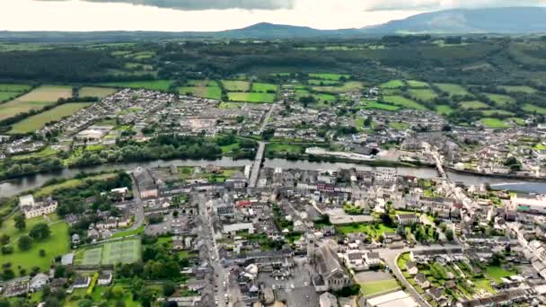 Powietrza Widok Starożytne Irlandzkie Miasto Carrick Suir Panorama Małego Miasteczka — Wideo stockowe