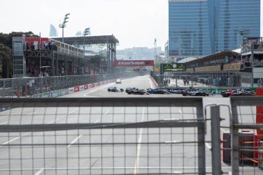 Bakü, Azerbaycan - 28 Nisan 2023: Bakü 2023 Formula 1 Grand Prix 'inde Yarış Başladı