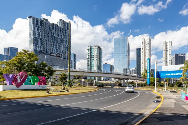 Zapopan Jalisco Meksika Ocak 2023 Tek Araba Kullanan Avenida Acueducto — Stok fotoğraf