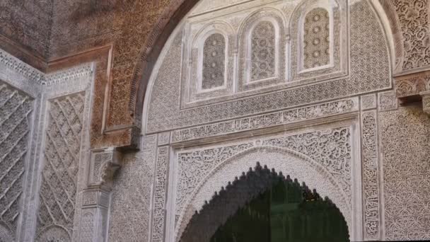 Belas Esculturas Nas Antigas Paredes Medina Fes Marrocos Com Proporções — Vídeo de Stock