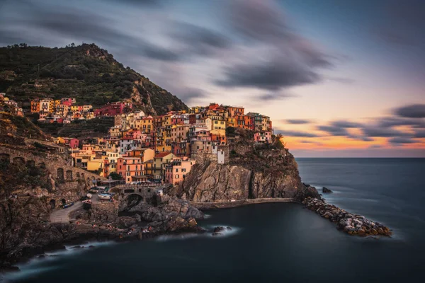 Manarola Spezia イタリアの海岸の夜明けにチンクテルレでの景色 2022年9月 — ストック写真