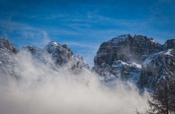 Piękny Widok Dolomity Brenta Fantastycznymi Chmurami Alpy Madonna Campiglio Pinzolo — Zdjęcie stockowe
