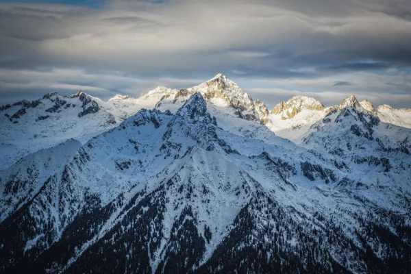 Las Montañas Dolomitas Hermoso Día Invierno Estación Esquí Pinzolo Italia — Foto de Stock